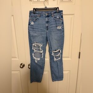 Women’s American Eagle Mom Jeans